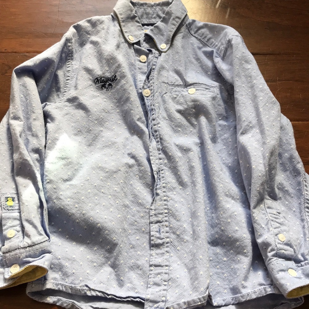 Mayoral button down! Perfect blue with detail ❤️